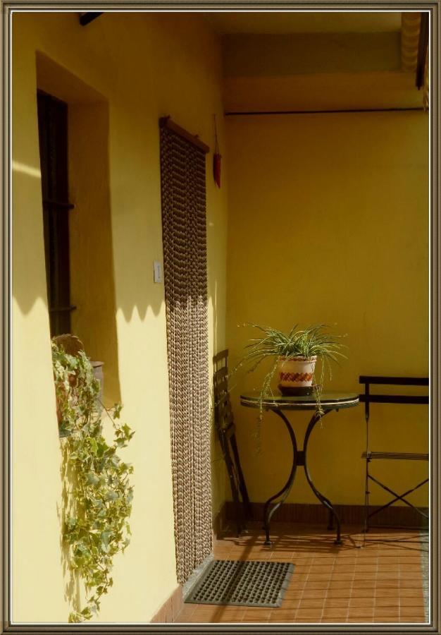 Cuntro' Granda Bed & Breakfast Boves Bagian luar foto